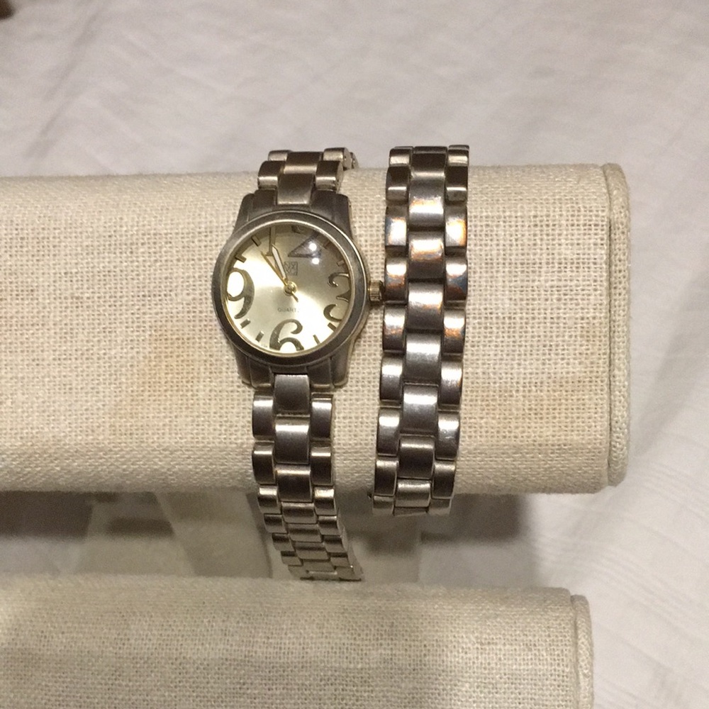 Wrap around watch